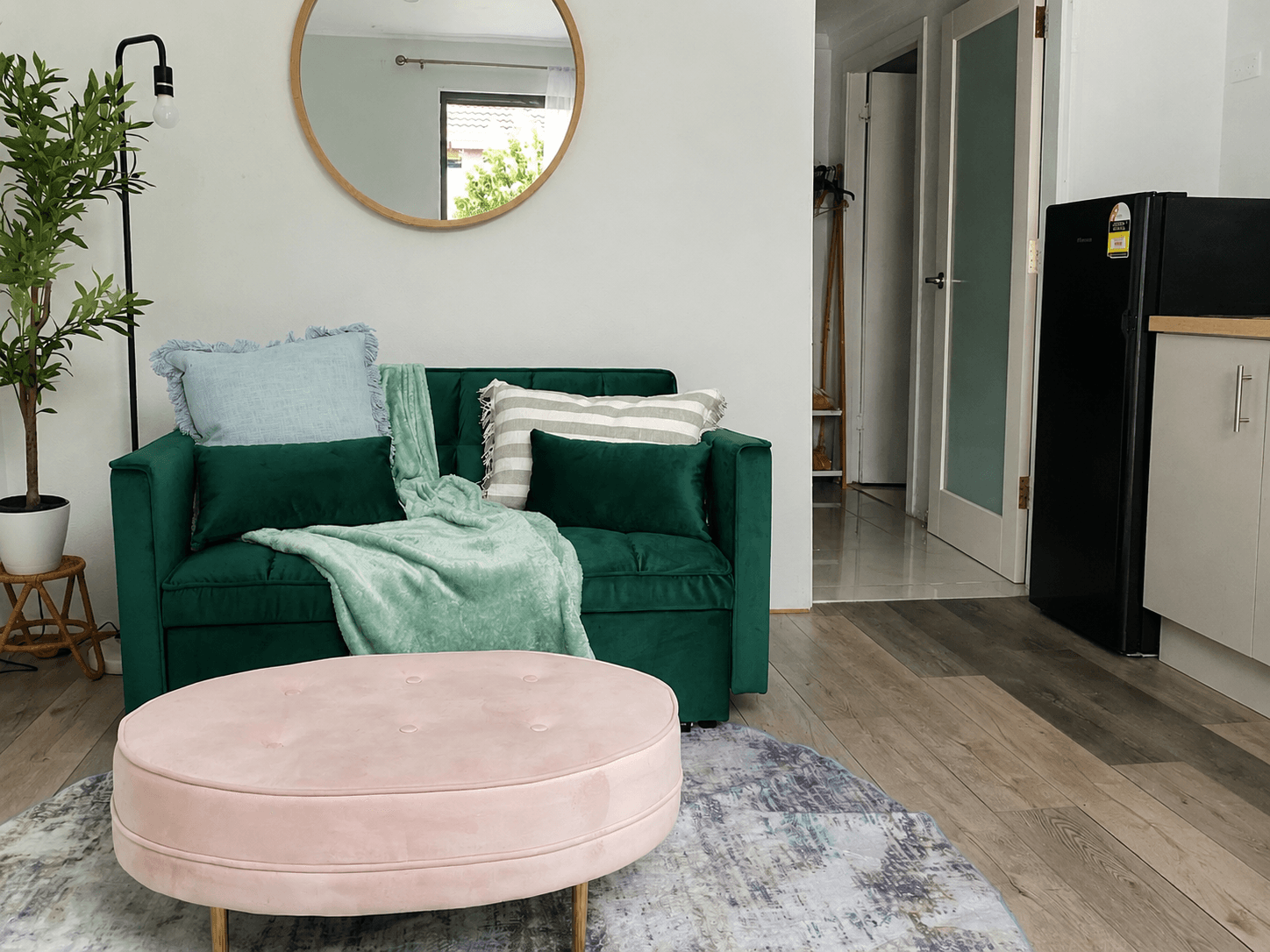 Garden Apartment in centre of Bondi — photo 1 of 13